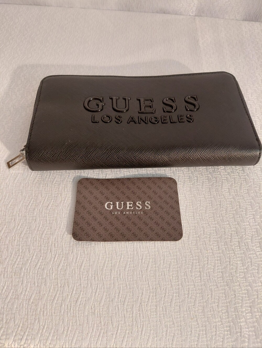 GUESS BLACK WOMEN WALLET NWT